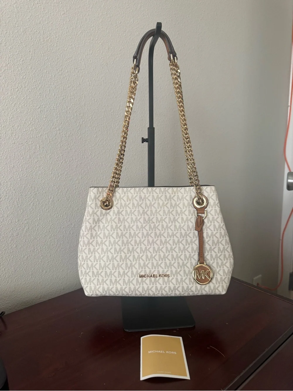 Michael Kors Jet Set Medium Chain Messenger Bag